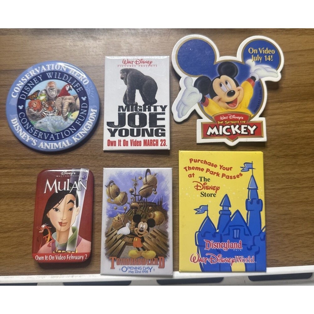 1990s / 2000s Disney Movie Video Store Promotional Pin Back Button Lot